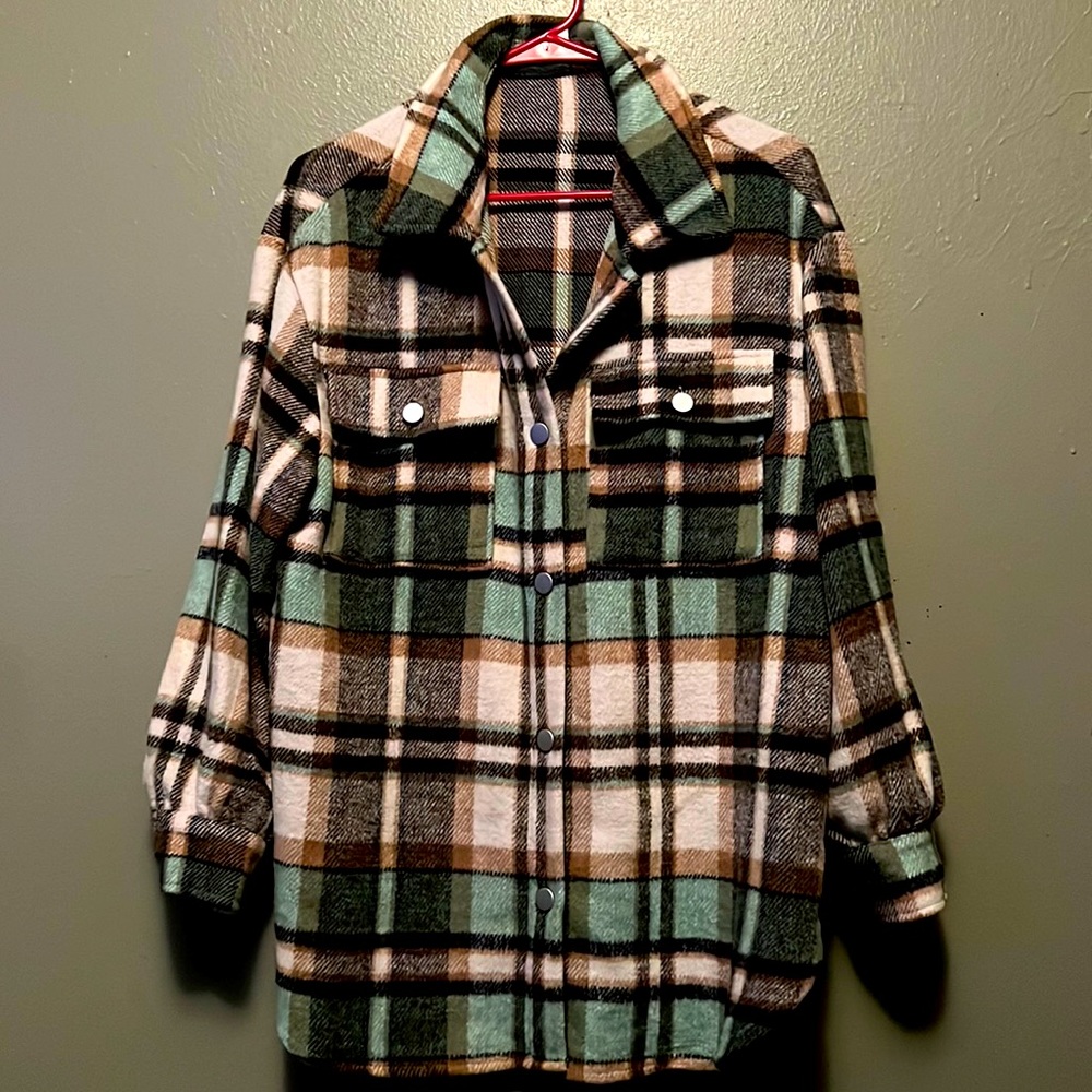 Shacket! Size medium! Worn 1 time!